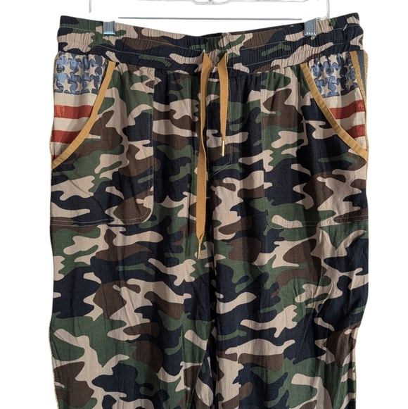 Ariat x Rodeo Quincy Camo American Flag Joggers Western Lounge Pants XL - Picture 3 of 9